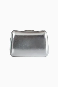 Clutch Elegance