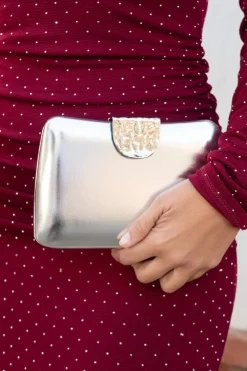 Clutch Elegance