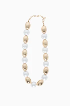 Collar Pearls and Gold
